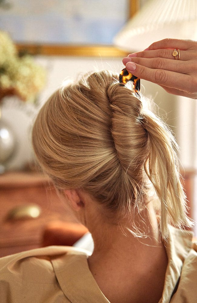 Long Tooth Chignon Pin - Classic