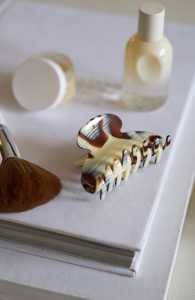 Medium Couture Claw Clip - French Classic