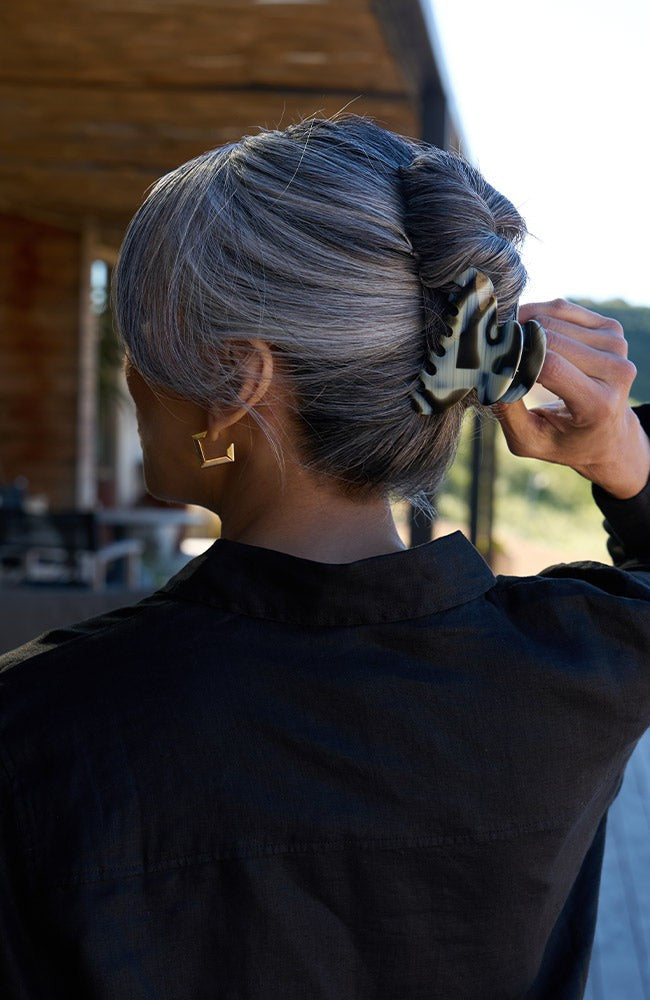 Medium Couture Claw Clip - French Classic