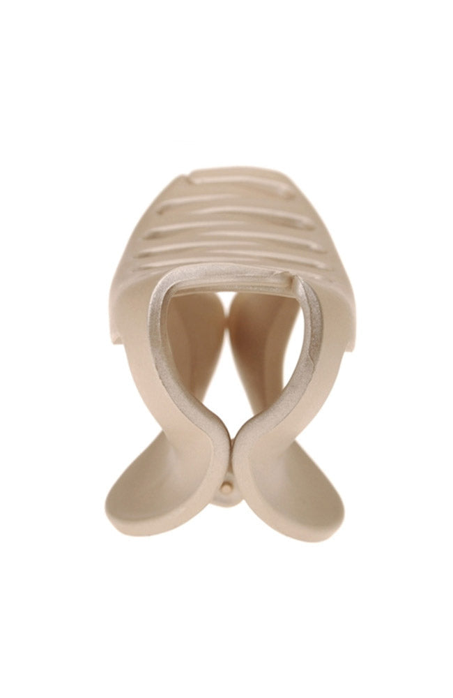 Belle Large Cutout Curve Claw Clip