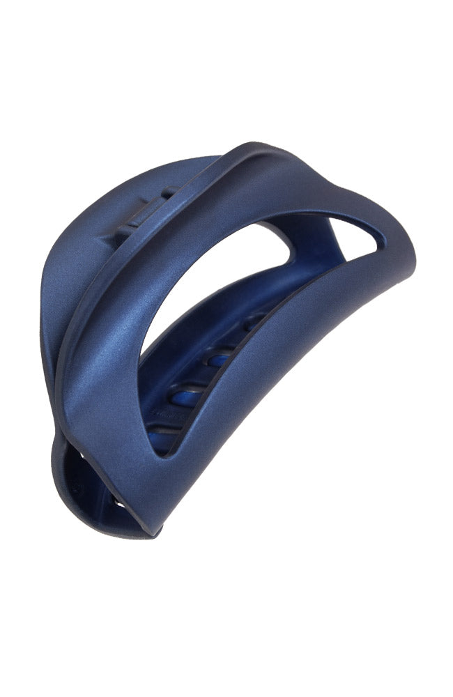 Belle Large Cutout Curve Claw Clip